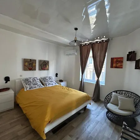 Joli Renove Vue Sur Meuse Miss Africa Apartament