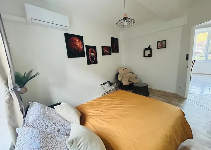 Joli Renove Vue Sur Meuse Miss Africa Apartment