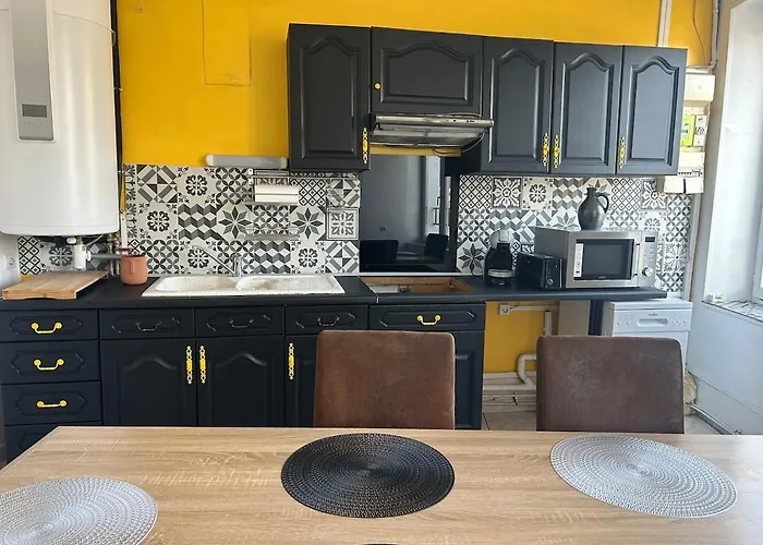 Joli Renove Vue Sur Meuse Miss Africa Apartment